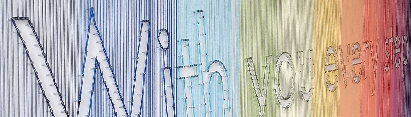 Fadenbilder zur Hochzeit: Selbstgemachte Kunstwerke oder personalisierte Fertigbilder – Der perfekte Hochzeitsgeschenk-Guide!