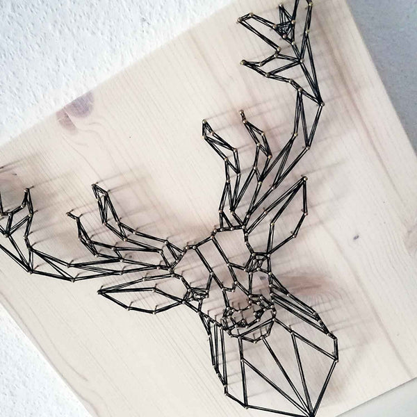 Fadenbild DIY-Set "Geometrischer Hirschkopf"