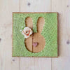 Fadenbild "Hase mit Blümchen"