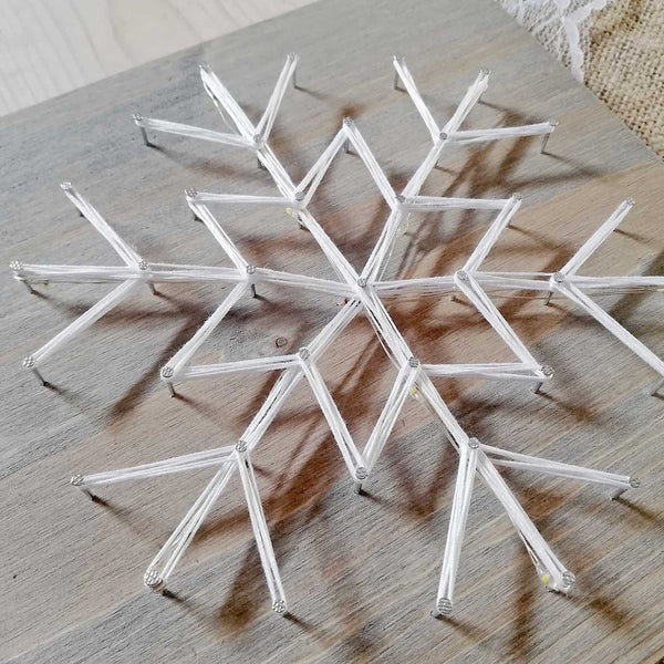 Fadenbild "LED-Schneeflocke"